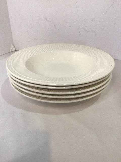 Mikasa Set of 5 Cream Stoneware Bowl Set