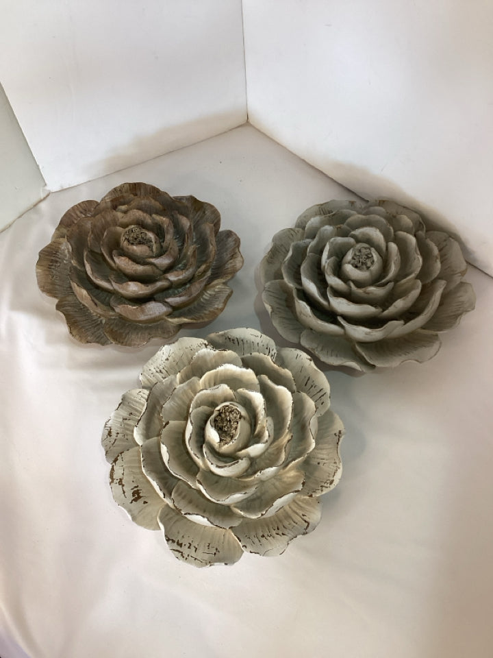Set of 3 Resin Flower Gray/White Wall Decoration Art
