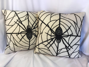 White/Black Cotton Spider Web Pair Pillow Set