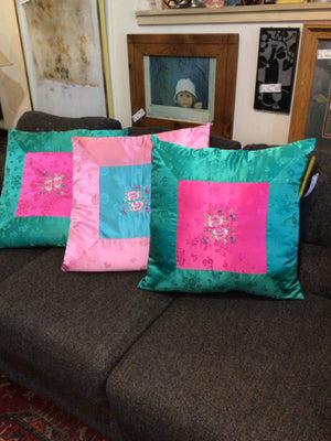 Oriental Pink/Aqua Embroidered Set of 3 Pillow Set