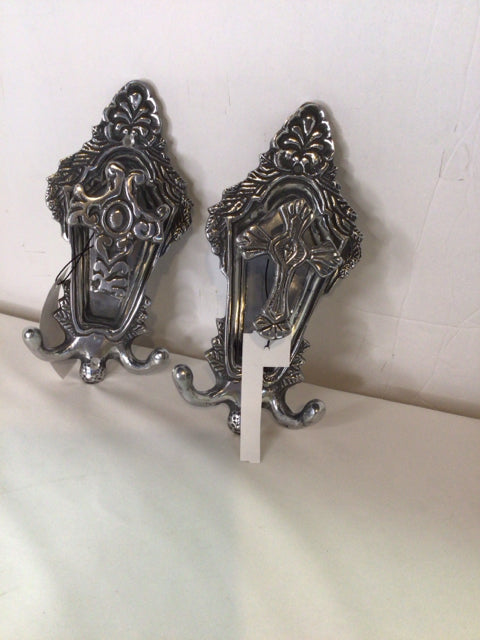 Metal Cross Set of 2 Chrome Wall Hook