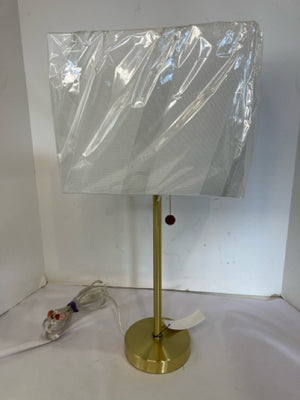 Gold/White Metal Table Lamp