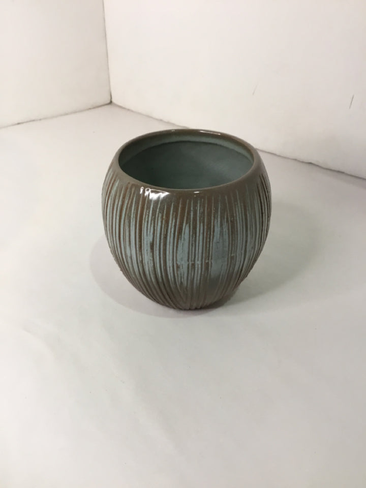 FRANKOMA Vintage Mid-Century Green Pottery Vase
