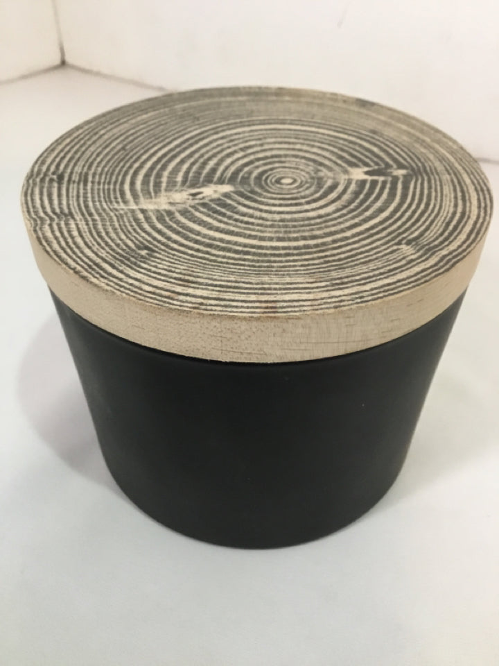 Skeem Design Black Candle