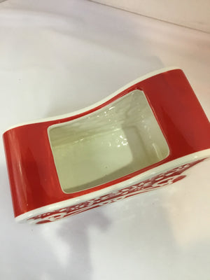 Red/white Ceramic Sleigh Holiday Item