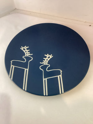 Scott Living Plate Blue/White Reindeer Holiday Item