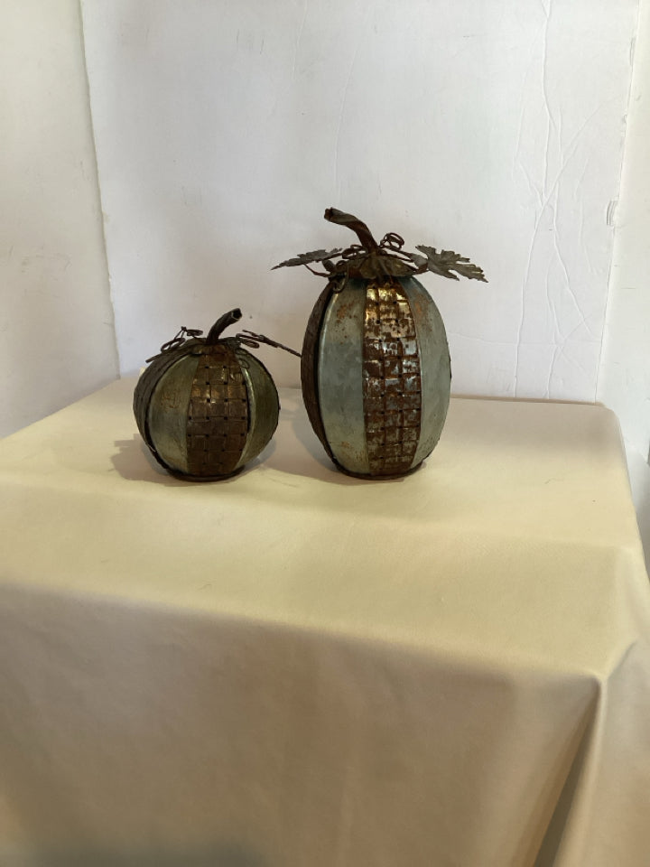 Vintage Fall Bronze/Silver Metal Pumpkin Pair Holiday Item
