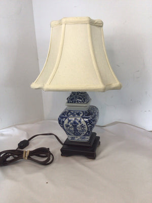 Table Blue/White Ceramic Lamp