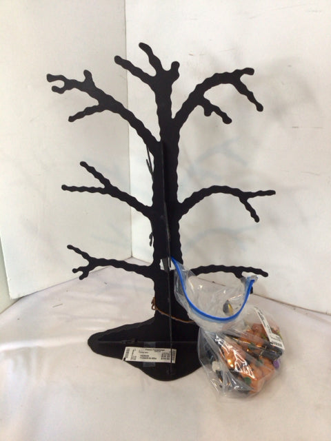 Halloween Black/Orange Metal Tree Folding Holiday Item