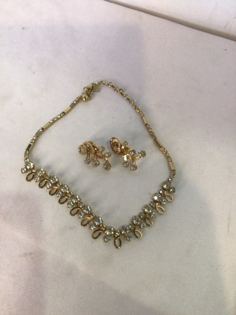Emmons Gold w/Earrings Rhinestone Necklace Set