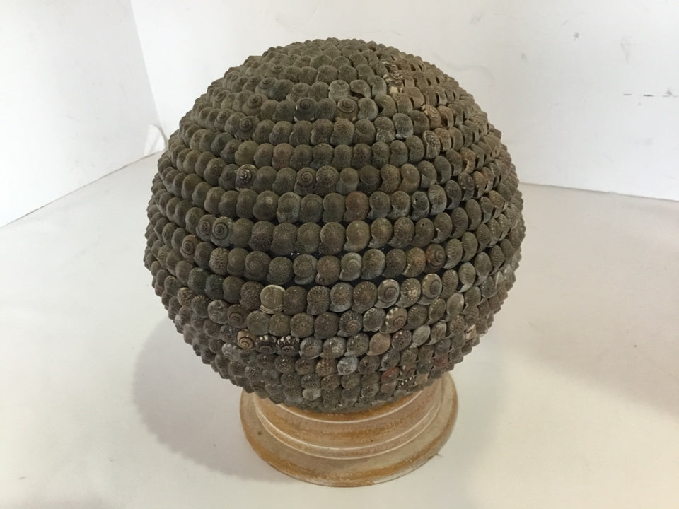 Brown/Gray Shell On Stand Ball