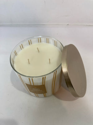 Bath & Body Works Cream/Gold Candle