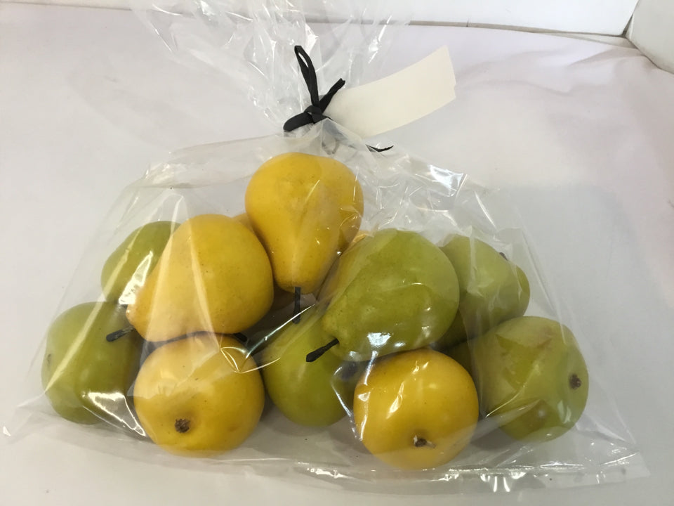 Plastic Pear In Bag Misc