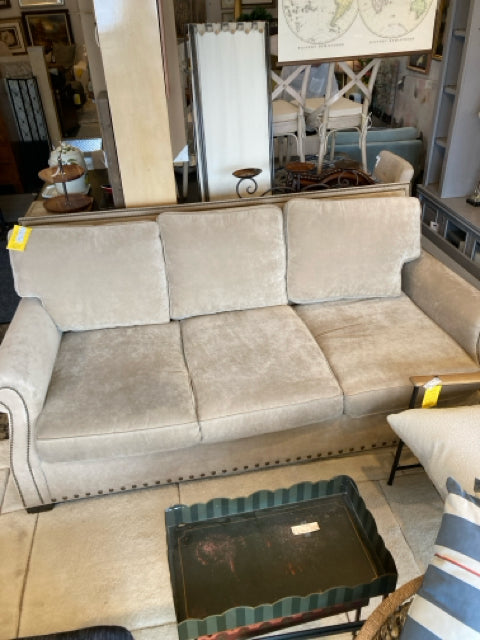 Wesley Hall NailHead Loose Pillow Tan Sofa/Couch