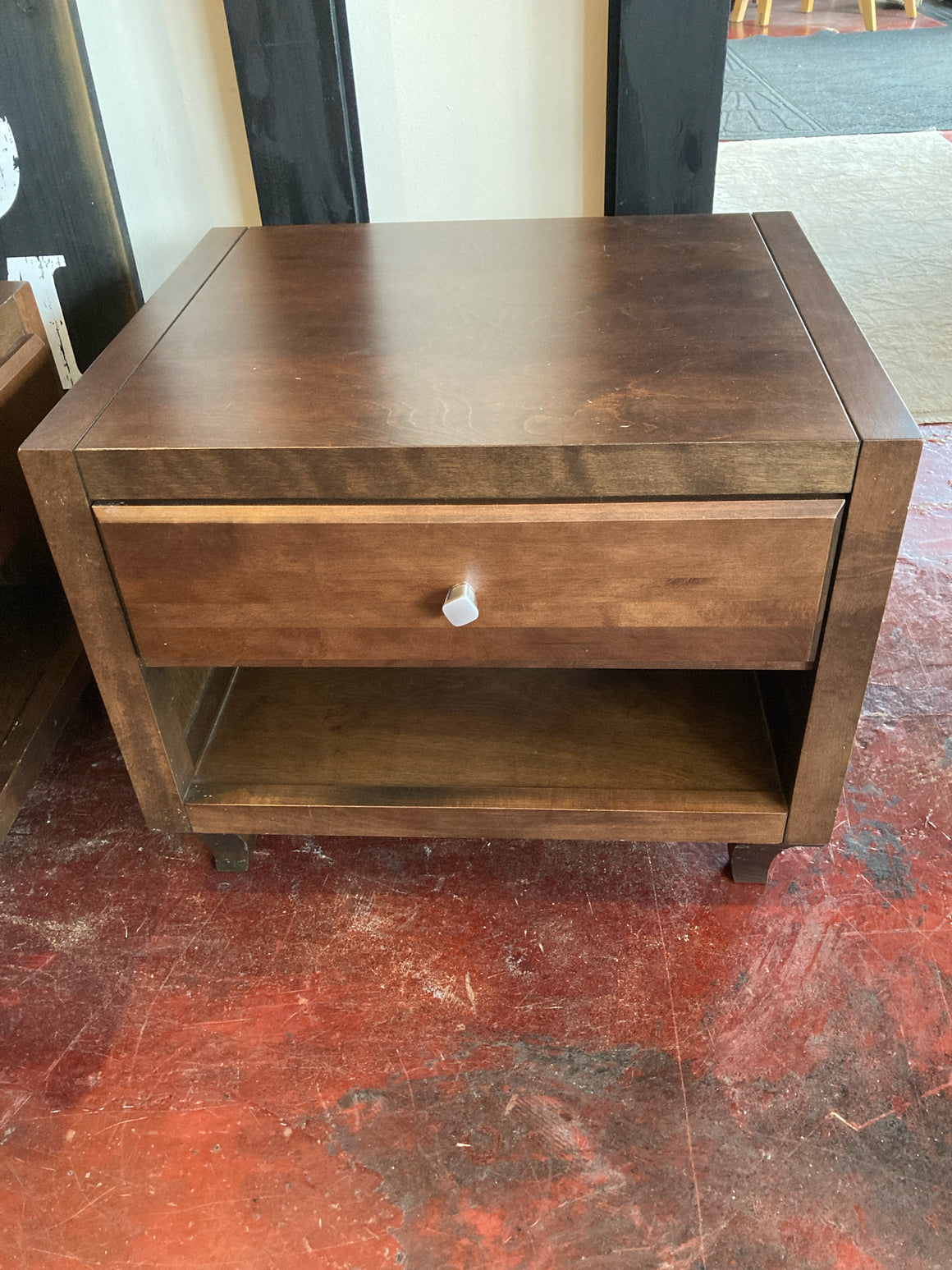 Baronet w/Drawer Brown Nightstand