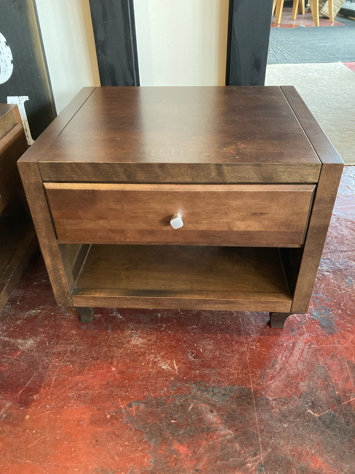 Baronet w/Drawer Brown Nightstand
