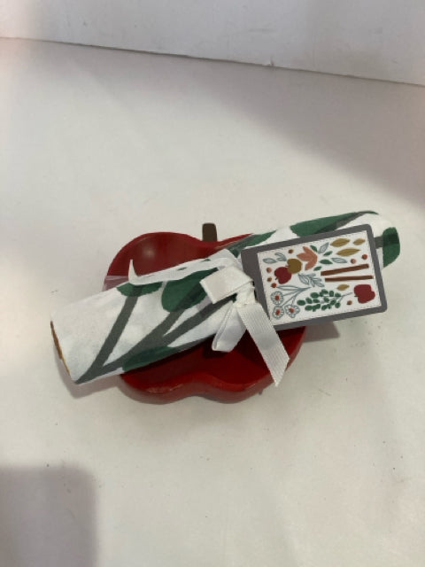 HALLMARK Red/white Cotton Apple Towel