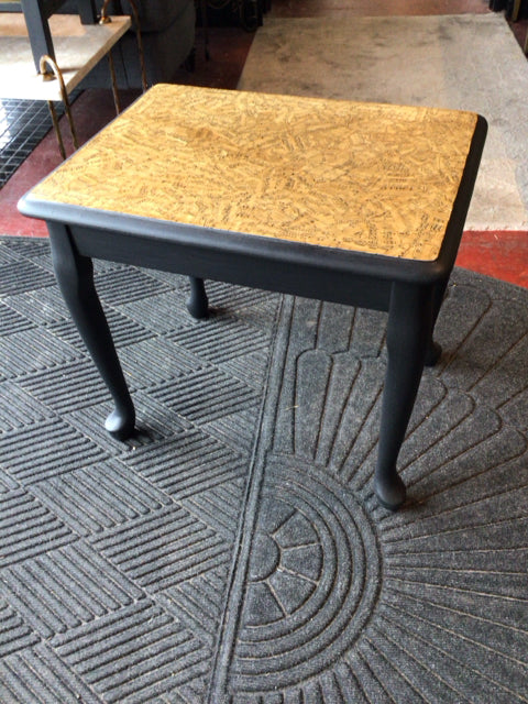 Wood Tan/Black Table