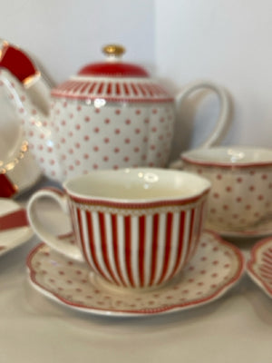 Dish Red/white Ceramic Tea Pot and Cups 12 piece set Holiday Item