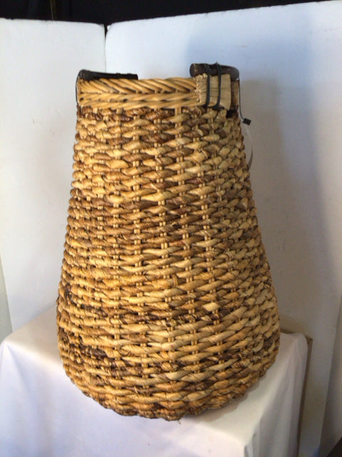 Natural Seagrass Basket