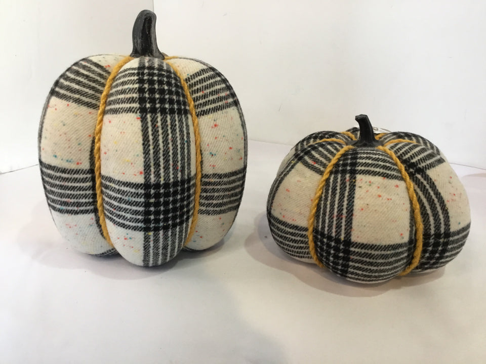 Fall Black/White Cloth Pumpkin Pair Holiday Item