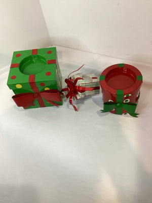 Candle Holder Red/Green Metal Set of 3 Presents Holiday Item