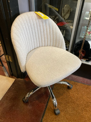 Desk Polyester Swivel Base Casters Cream Chair