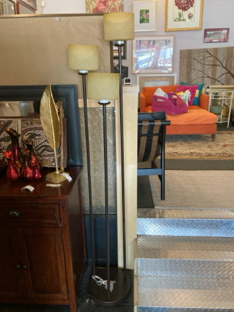 Floor Black Metal Lamp