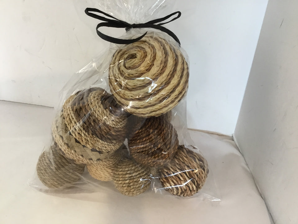 Set of 13 Natural Twine Ball