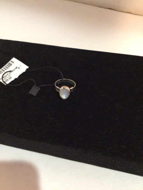 Metal Silver/White Moonstone Ring