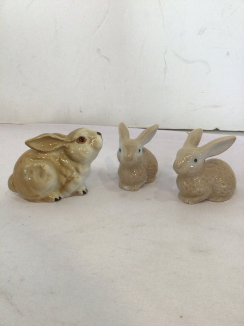 Easter Tan/White Ceramic Bunnies Set of 3 Holiday Item