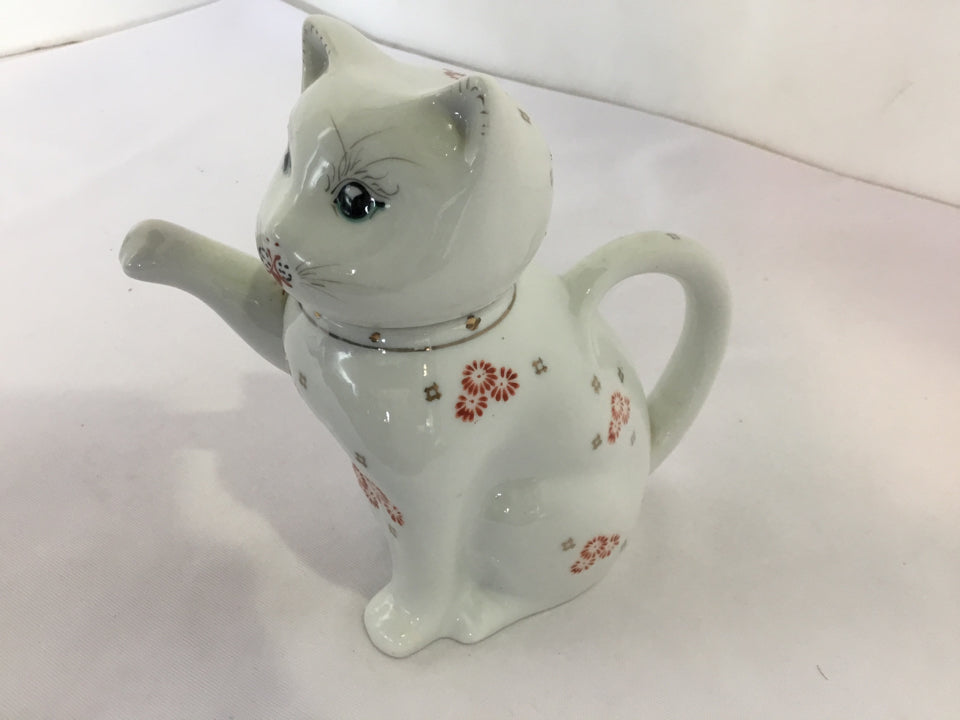 White Porcelain Cat Tea Pot