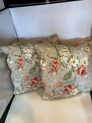 Multi-Color Polyester Floral Pair Pillow Set