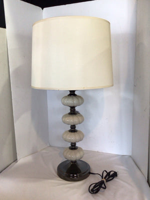 White/Black Ceramic/Metal Lamp
