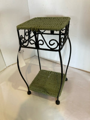 Side Metal/Wicker Tiered Green/Black Table