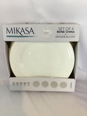 Mikasa Set of 4 White Ceramic Plate Set