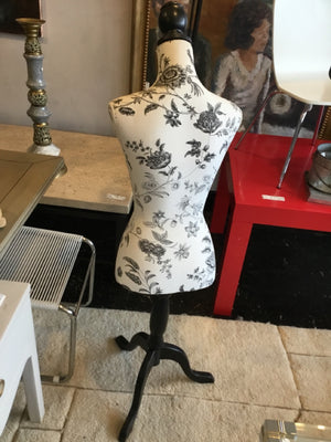 White/Black Mannequin