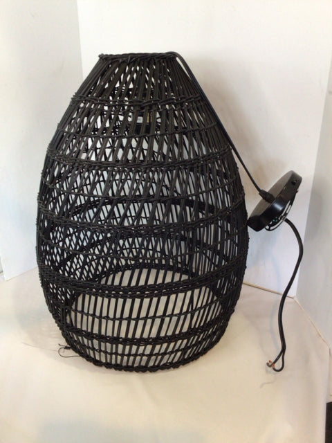 Hanging Wicker Black Light Fixture
