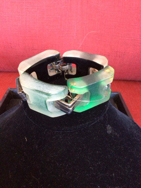 Acrylic Green/Silver Chain Bracelet