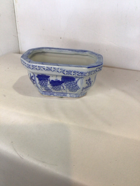 Blue/White Ceramic Grapes Planter