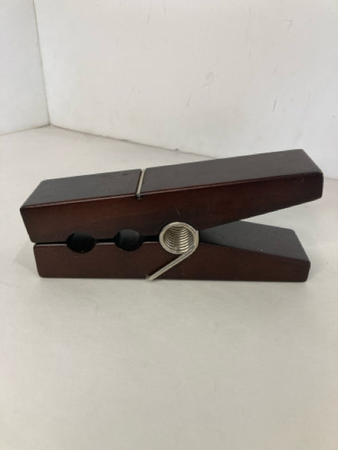 Brown Wood Clothes Pin Misc