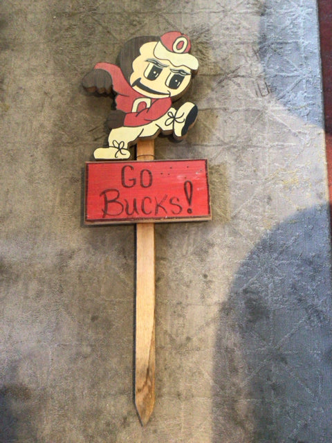 Vintage Yard Red/Gray Wood Buckeye Sign