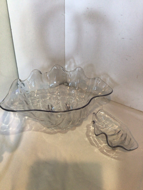 2 Piece Clear Acrylic Shell Bowl Set