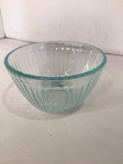 Pyrex Clear Glass Bowl