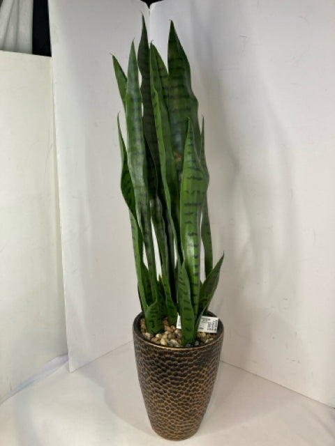 Green In Planter Faux Plant