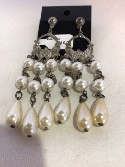 White Chandelier Pearl Earrings