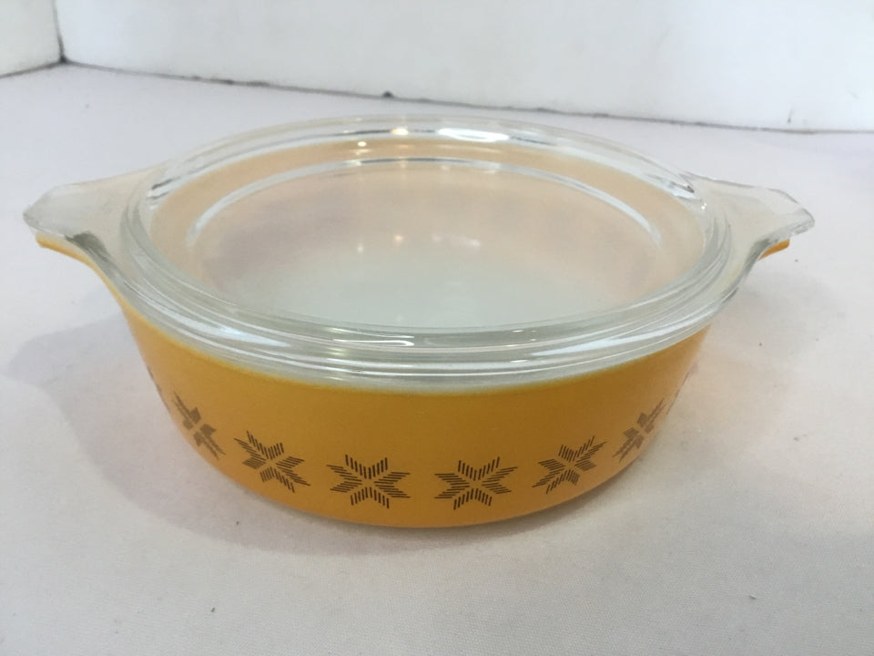 Pyrex Casserole Ceramic Dish