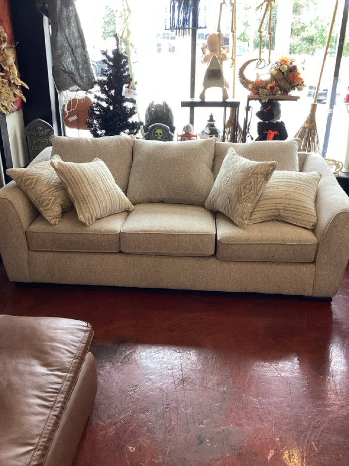 Southern Home Living 3 Seat Loose Cushion Back Cream Sofa/Couch