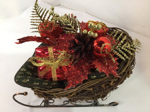 Sleigh Brown/Red Metal/wicker Holiday Item