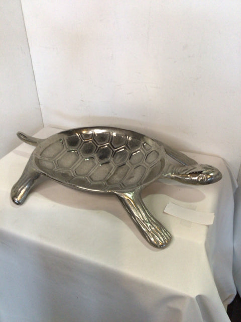 Silver Metal Turtle Plate